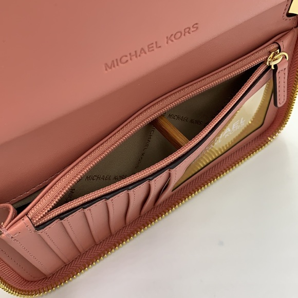 MICHAEL KORS LARGE FLAT MULTIFUNCTIONAL PHONE CASE SUNSET ROSE COLOR - Picture 10 of 14